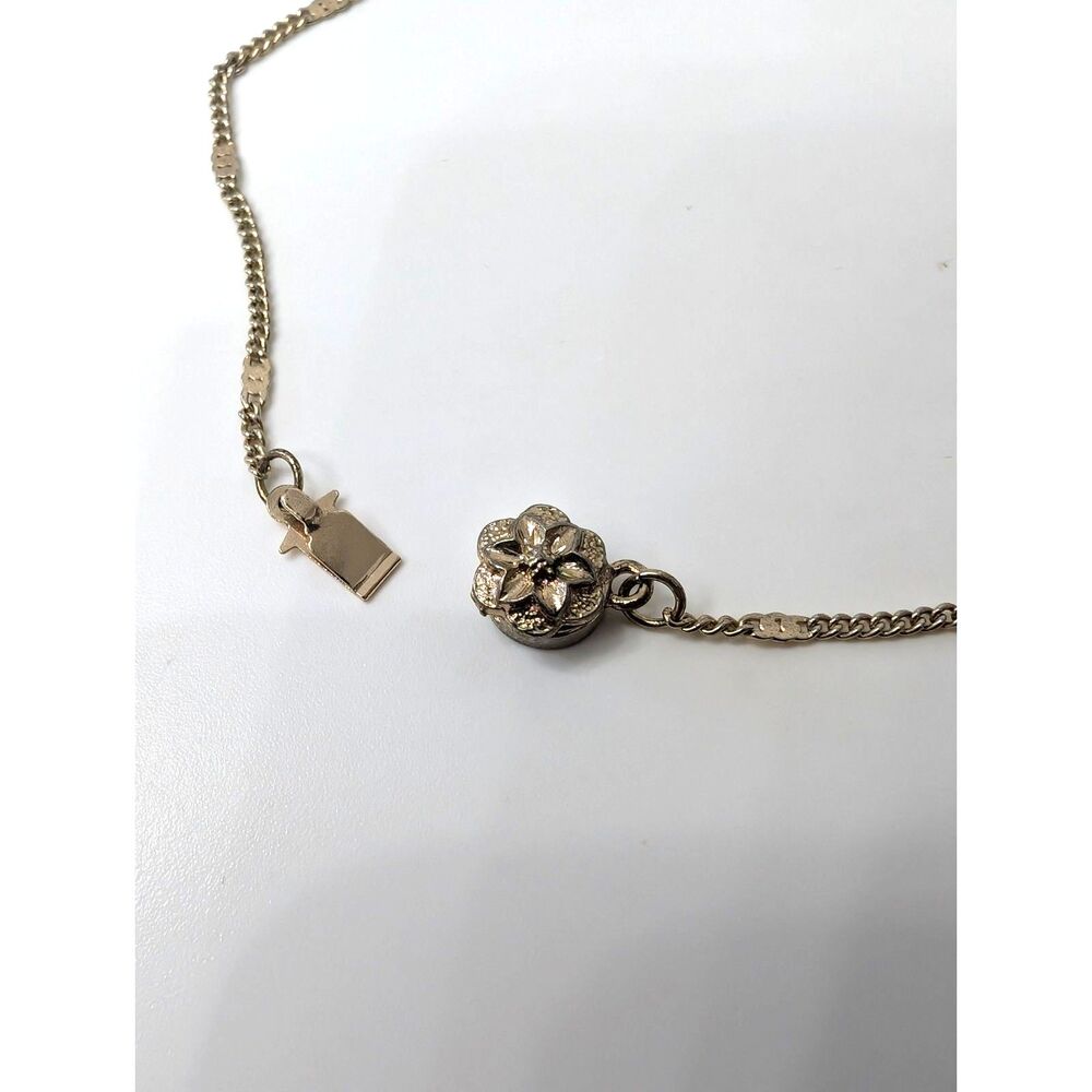 Vintage Delicate Gold & Rhinestone Crystal Bow Necklace - Picture 6 of 9